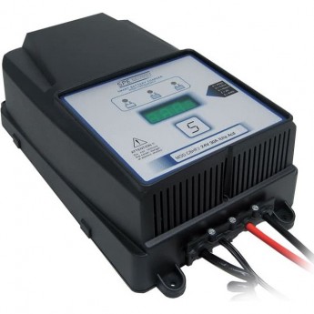 Зарядное устройство KARCHER SPE CBHF2 24V 30A + SBE80 красн. С рукояткой Зарядное устройство KARCHER SPE CBHF2 24V 30A + SBE80 красн. С рукояткой